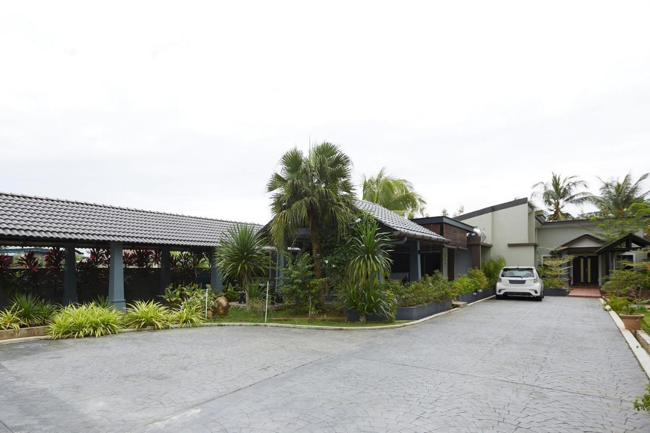 D' Qamar Guesthouse Kuantan Exterior foto